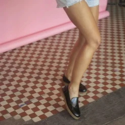 Agora Półbuty, Czarny Polysk