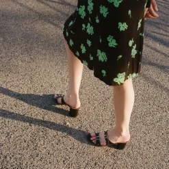 Amalfi Sandaly, Czarny