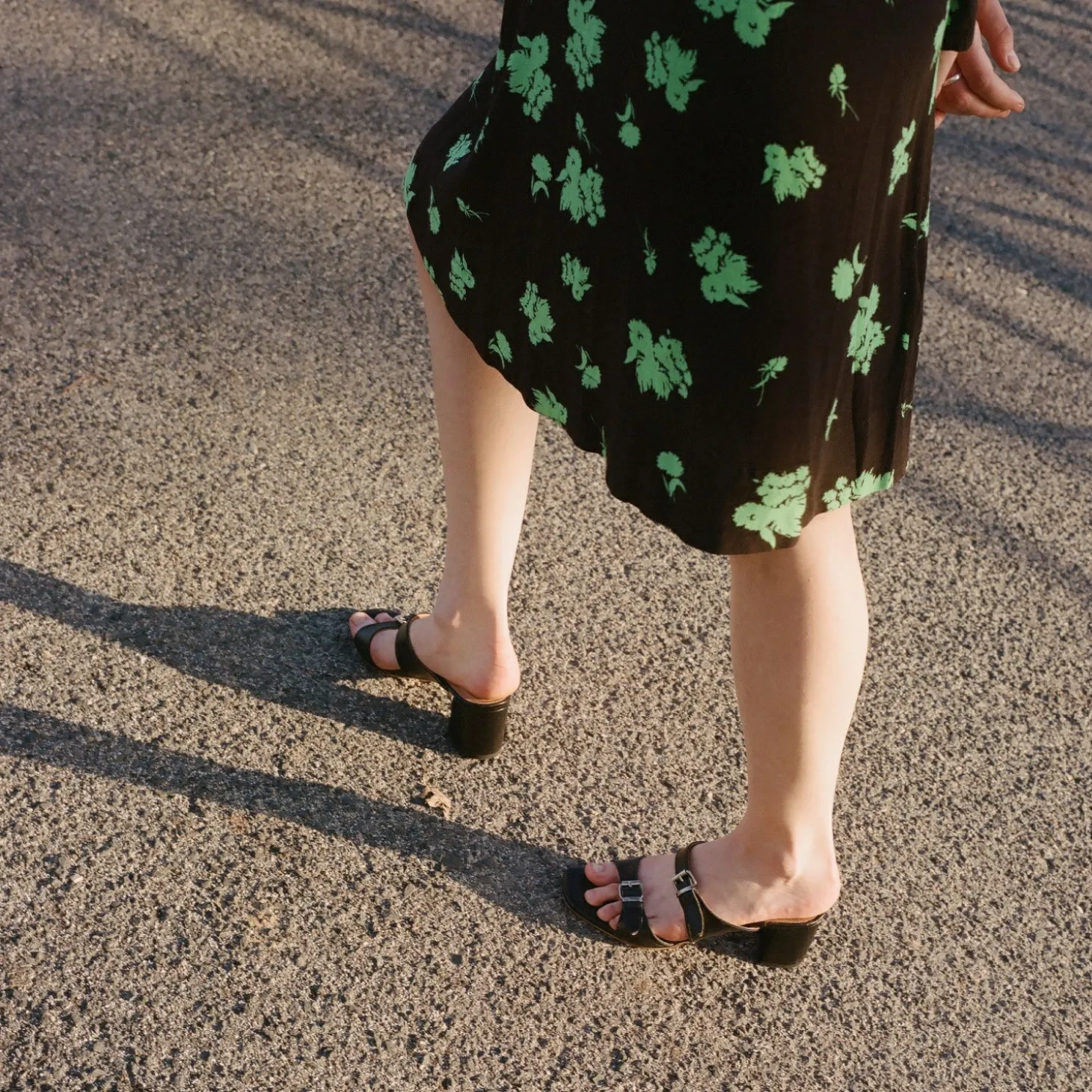 Amalfi Sandaly, Czarny