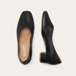 Apulia Czółenka, Czarny