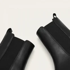 Arava Sztyblety, Czarny Rustykalny