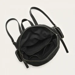 Atzel Plecak, Czarny