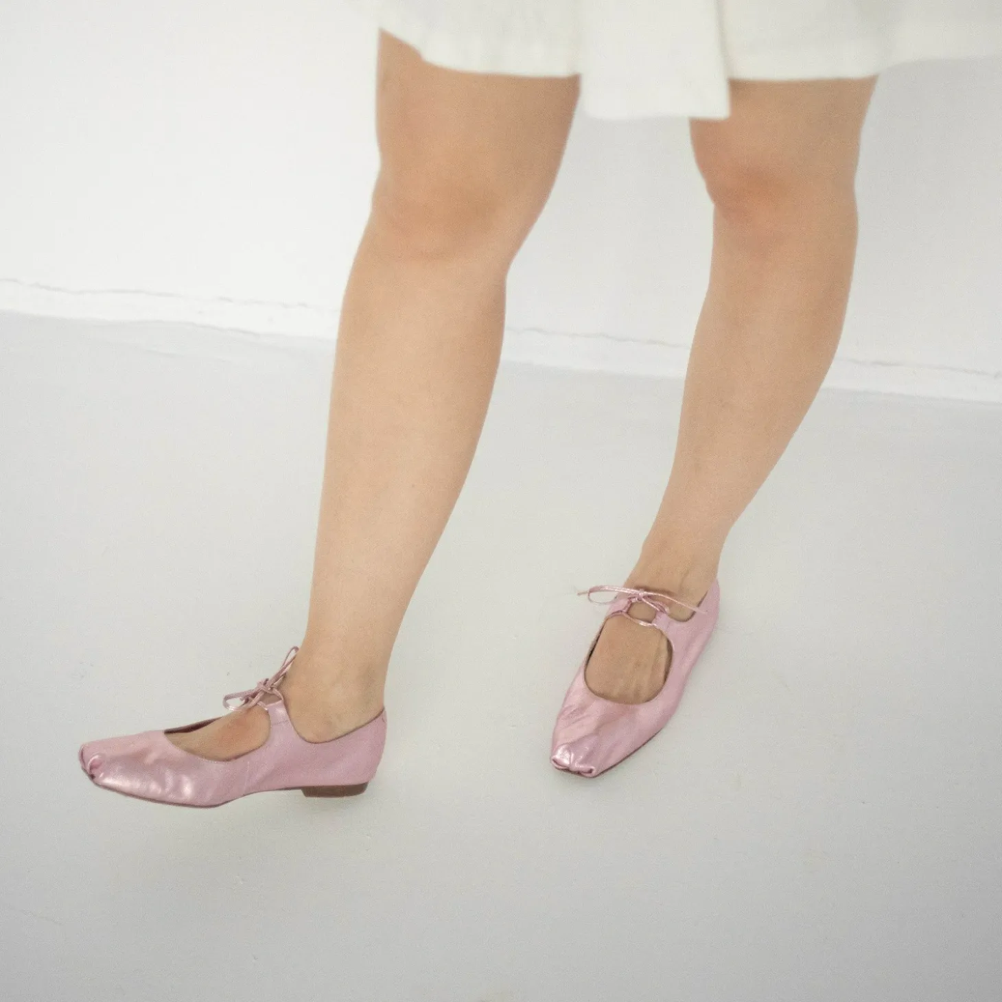 Batsheva Baleriny, Metaliczny Rozowy