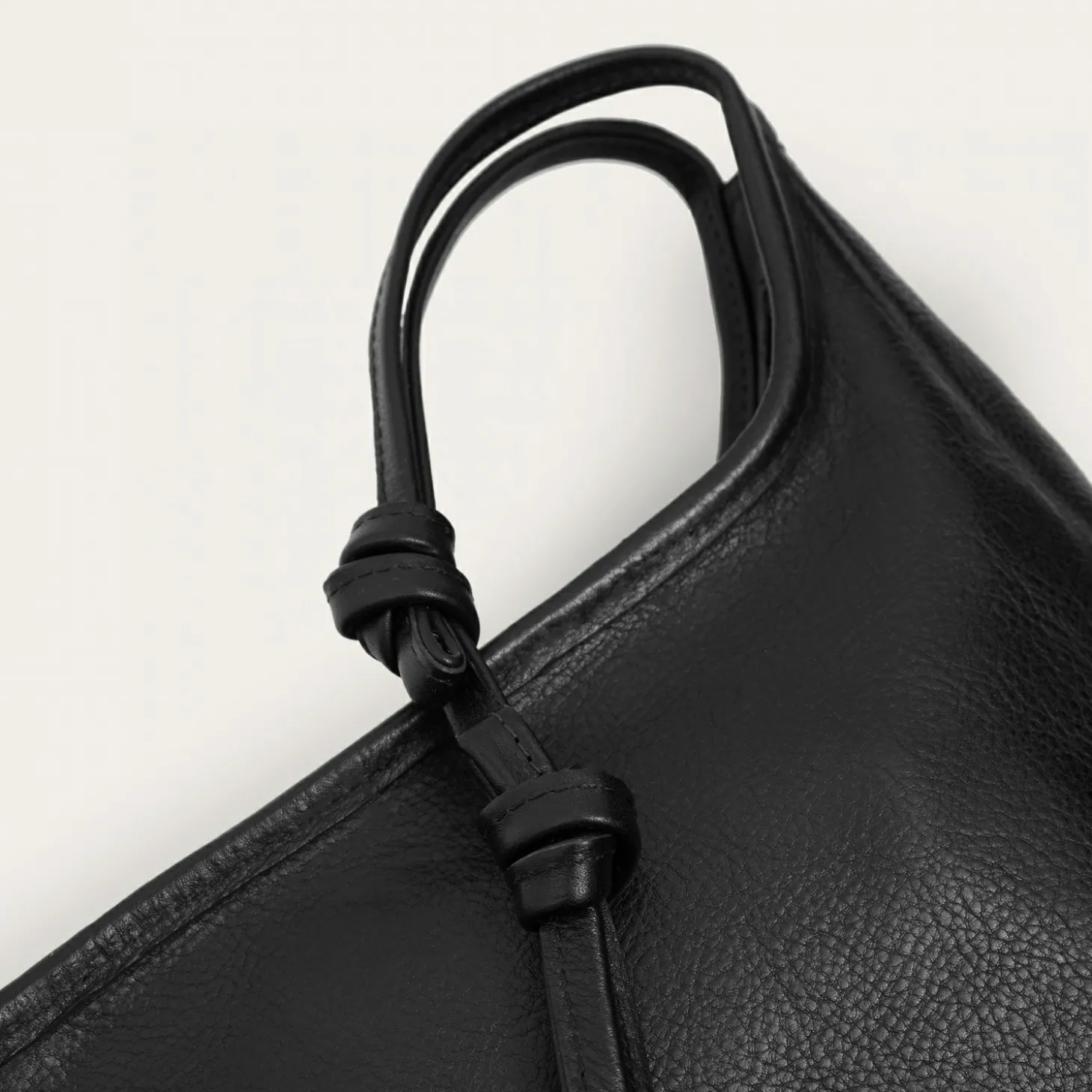 Beatrice Torebka M, Czarny