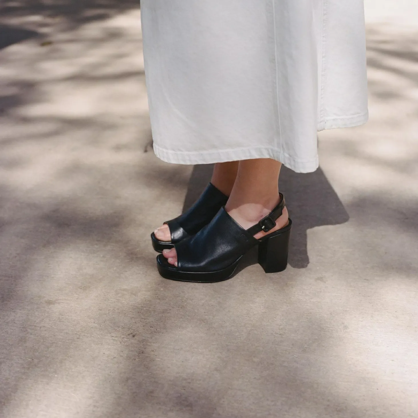 Bette Sandaly, Czarny