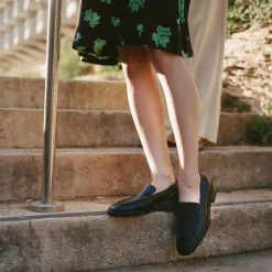 Camila Półbuty, Czarny