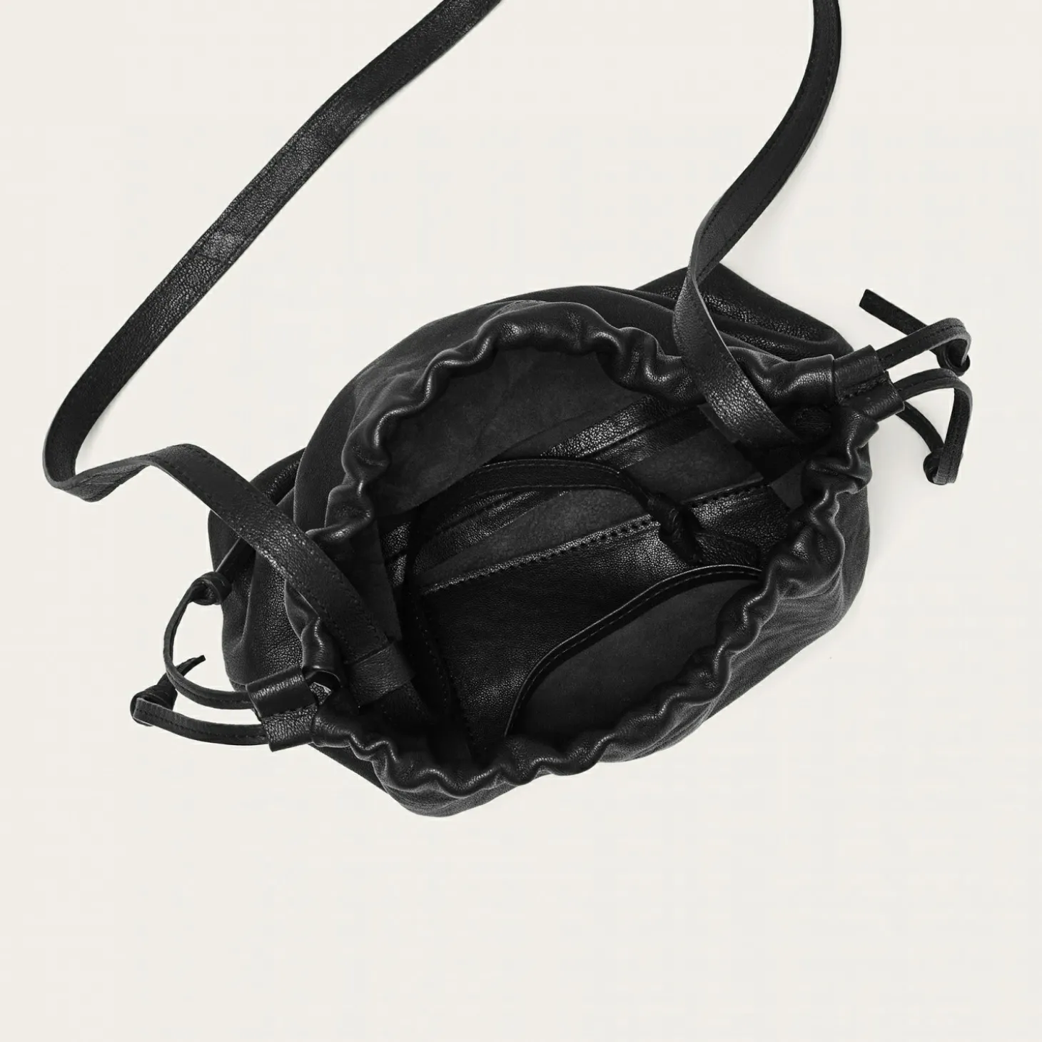 Dima Torebka M, Czarny