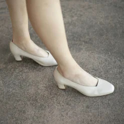 Dvora Czółenka, Kremowy