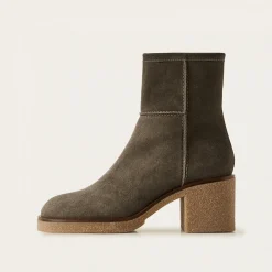 Ejtan Botki, Dymny Welur