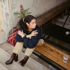 Elton Botki, Mahoniowy