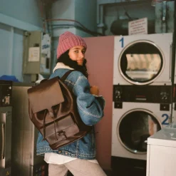 Gav Plecak, Ciemny Braz