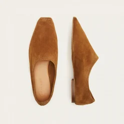 Hatzer Baleriny, Karmelowy Welur