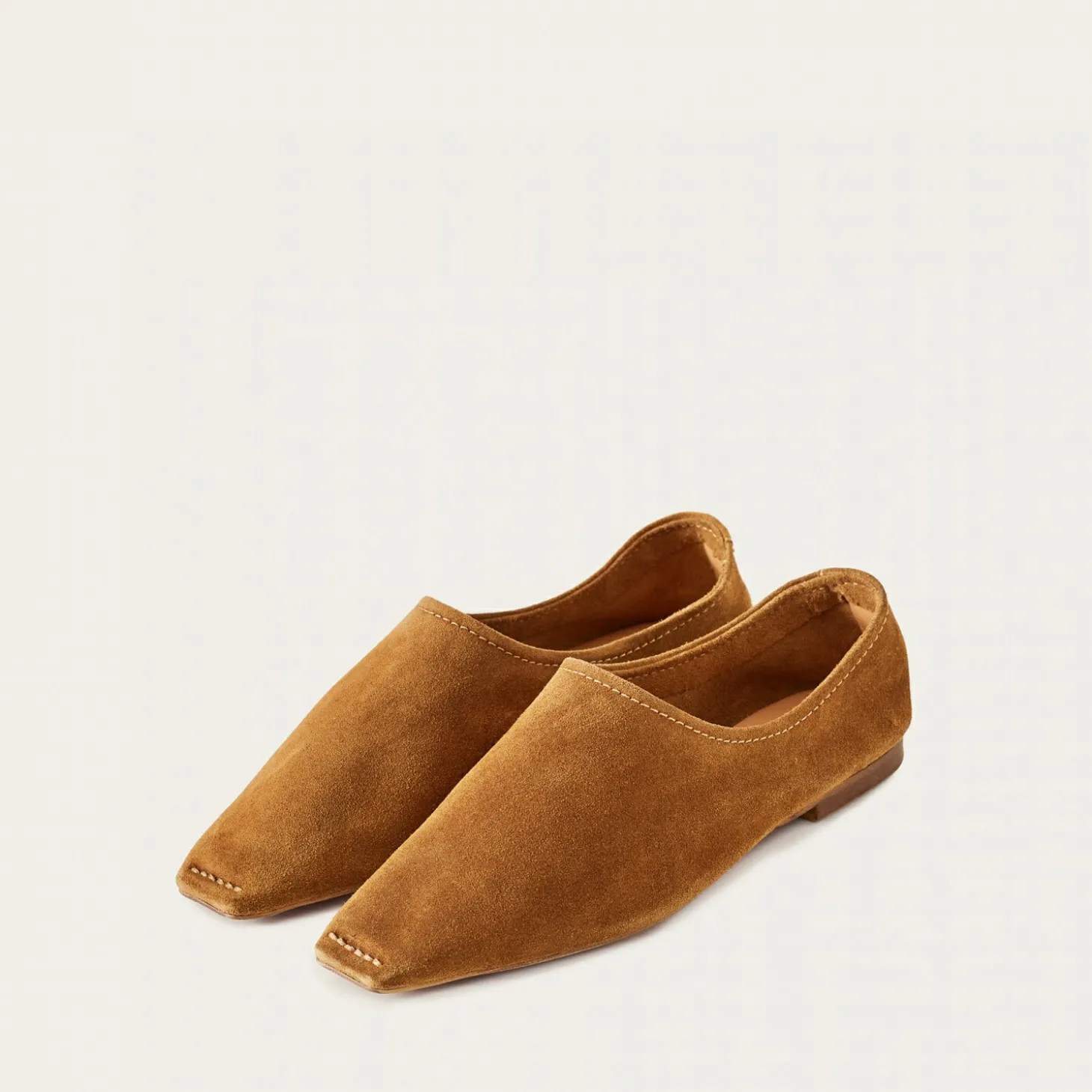 Hatzer Baleriny, Karmelowy Welur