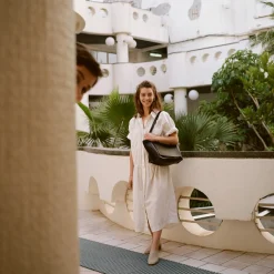 Isha Torebka M, Czarny