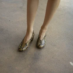 Leilot Czółenka, Brazowy Wzor Pytona