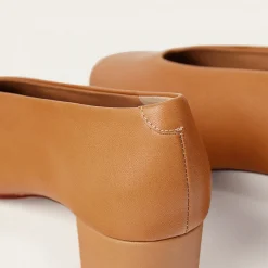 Leilot Czółenka, Naturalny