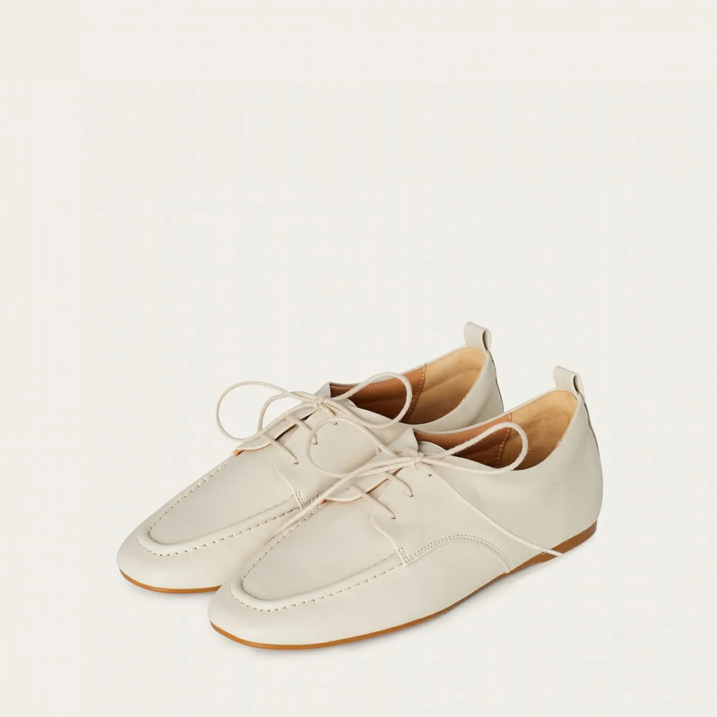 Lila Półbuty, Alabaster