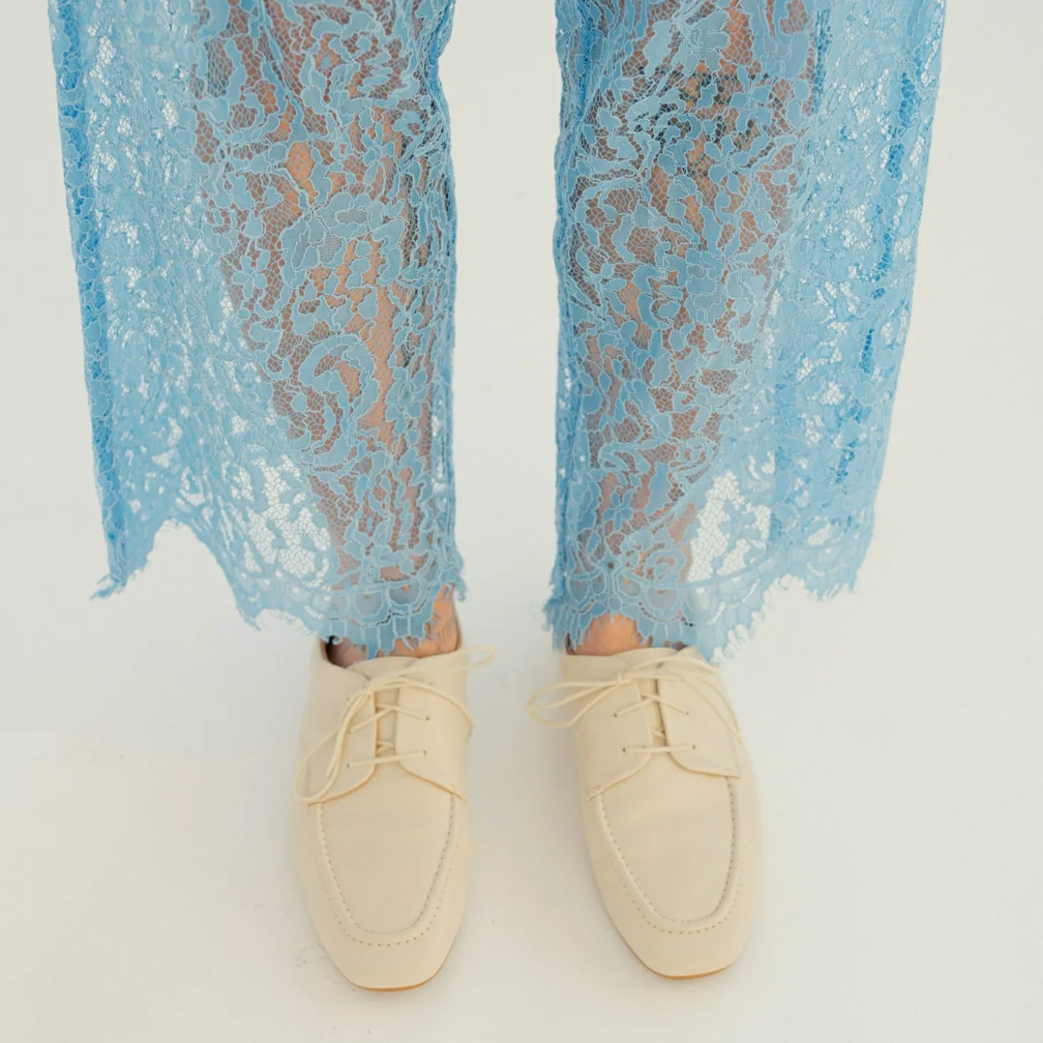 Lila Półbuty, Alabaster