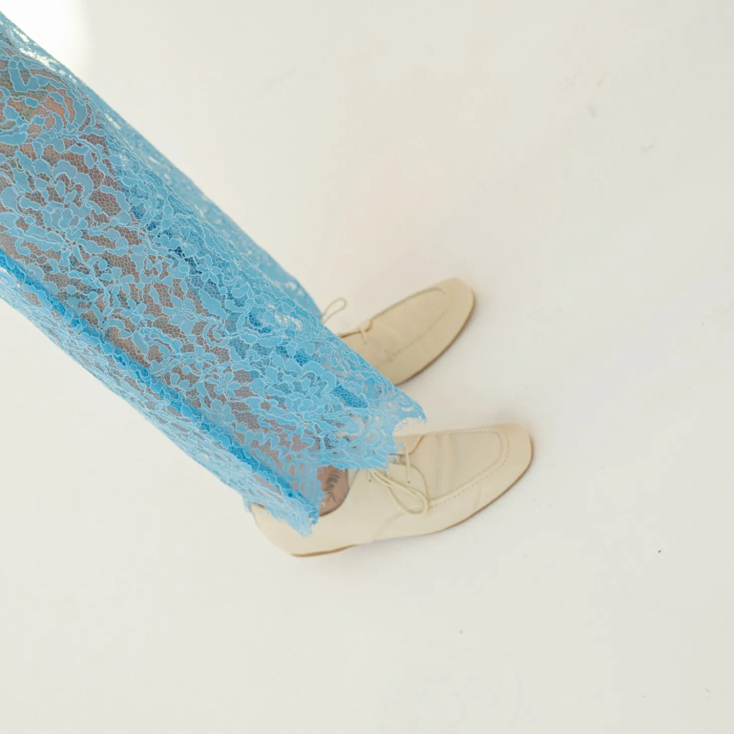 Lila Półbuty, Alabaster