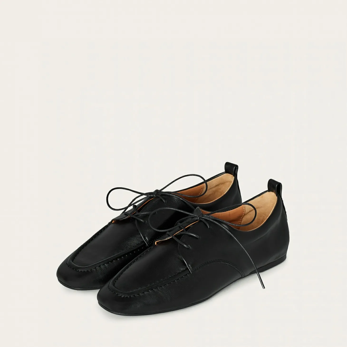 Lila Półbuty, Czarny