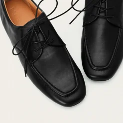 Lila Półbuty, Czarny