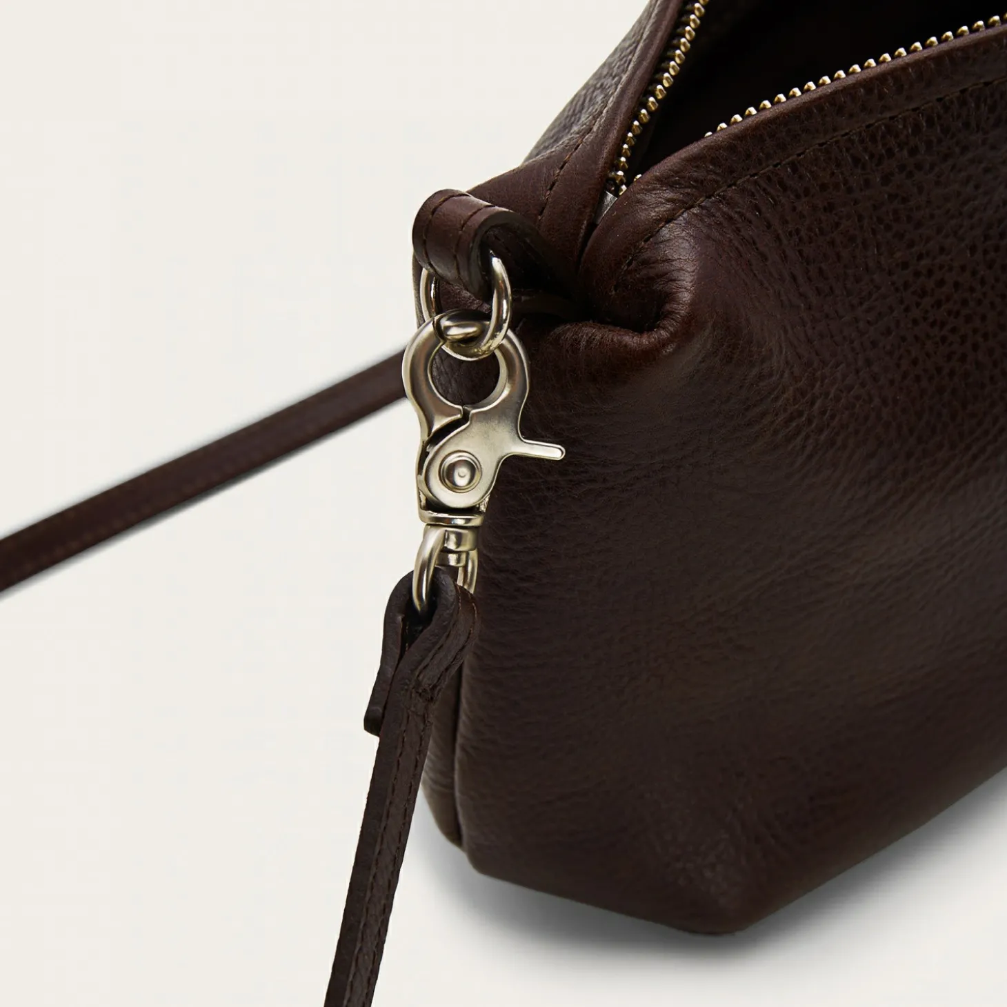 Marianne Torebka, Ciemny Braz