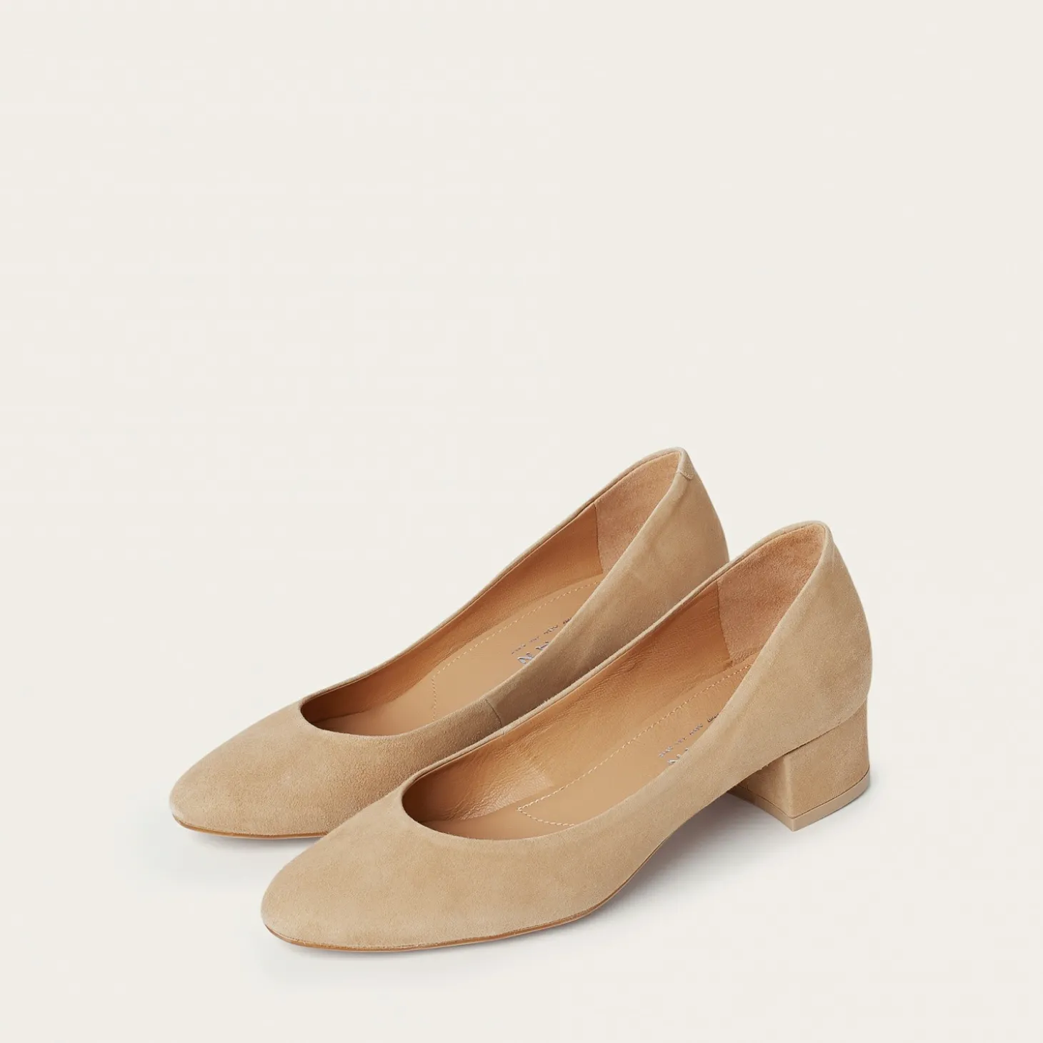 Migdal Czółenka Na Niskim Obcasie, Waniliowy Zamsz