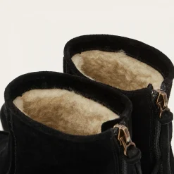 Moten Botki, Czarny Welur