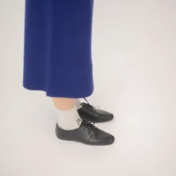 Notza Półbuty, Czarny