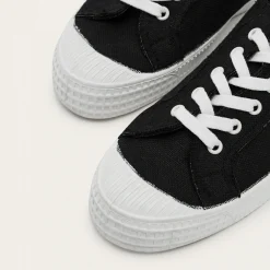Novesta Star Master Sneakersy Damskie Vegan, Czarne Na Bialym
