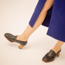 Patrizia Czółenka, Czarny