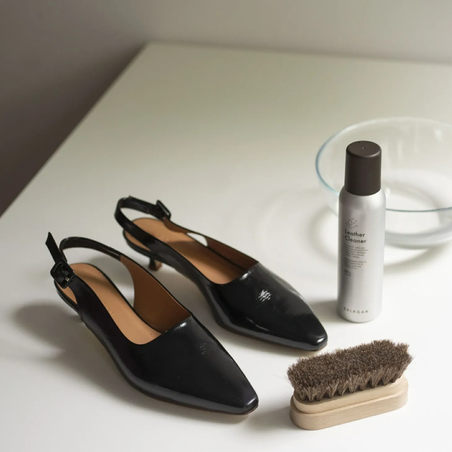 Plyn Czyszczacy Do Kazdego Rodzaju Skor