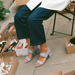 Rehava Sandaly, Dzinsowy Blekit