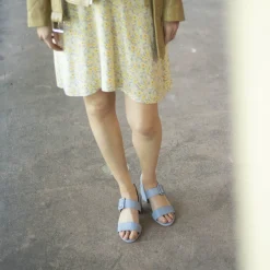 Rehava Sandaly, Dzinsowy Blekit