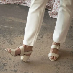 Rehava Sandaly, Kremowy