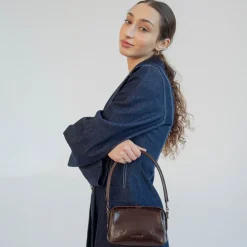 Roha Torebka, Ciemny Braz