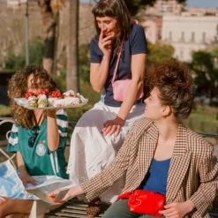 Roha Torebka, Makowa Czerwien