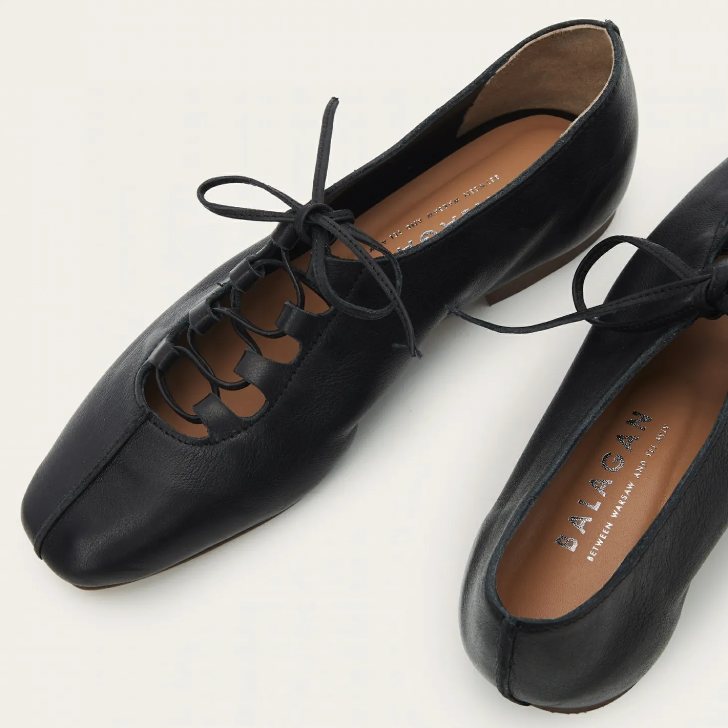 Roma Baleriny, Czarny