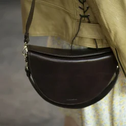 Sahar Torebka, Ciemny Braz