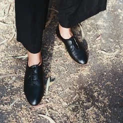 Serge Półbuty, Czarny