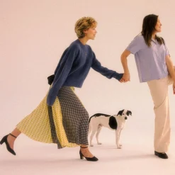 Sira Czółenka, Czarny