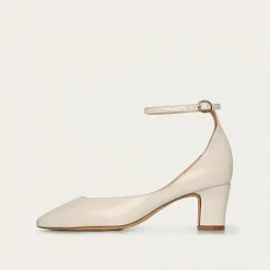 Sira Czółenka, Kremowy