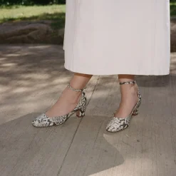 Sira Czółenka, Zlamana Biel Wzor Pytona