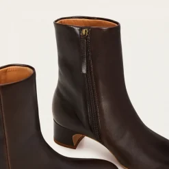 Stav Botki, Ciemny Braz