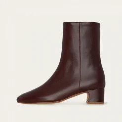 Stav Botki, Mahoniowy