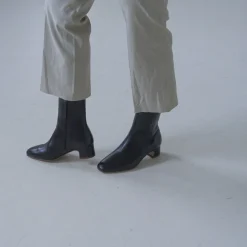 Stav Botki, Mahoniowy