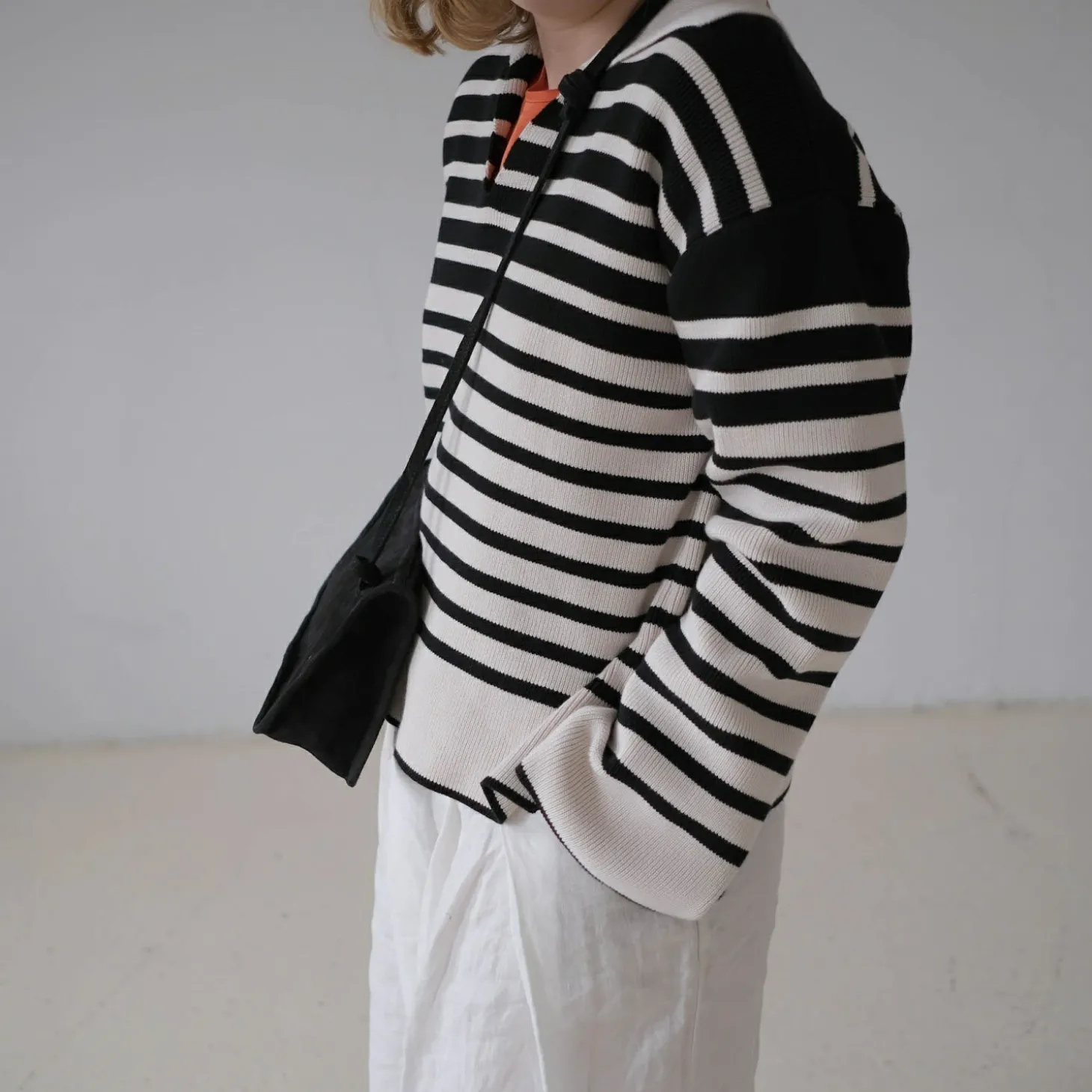 Suzanne Torebka M, Czarny Welur