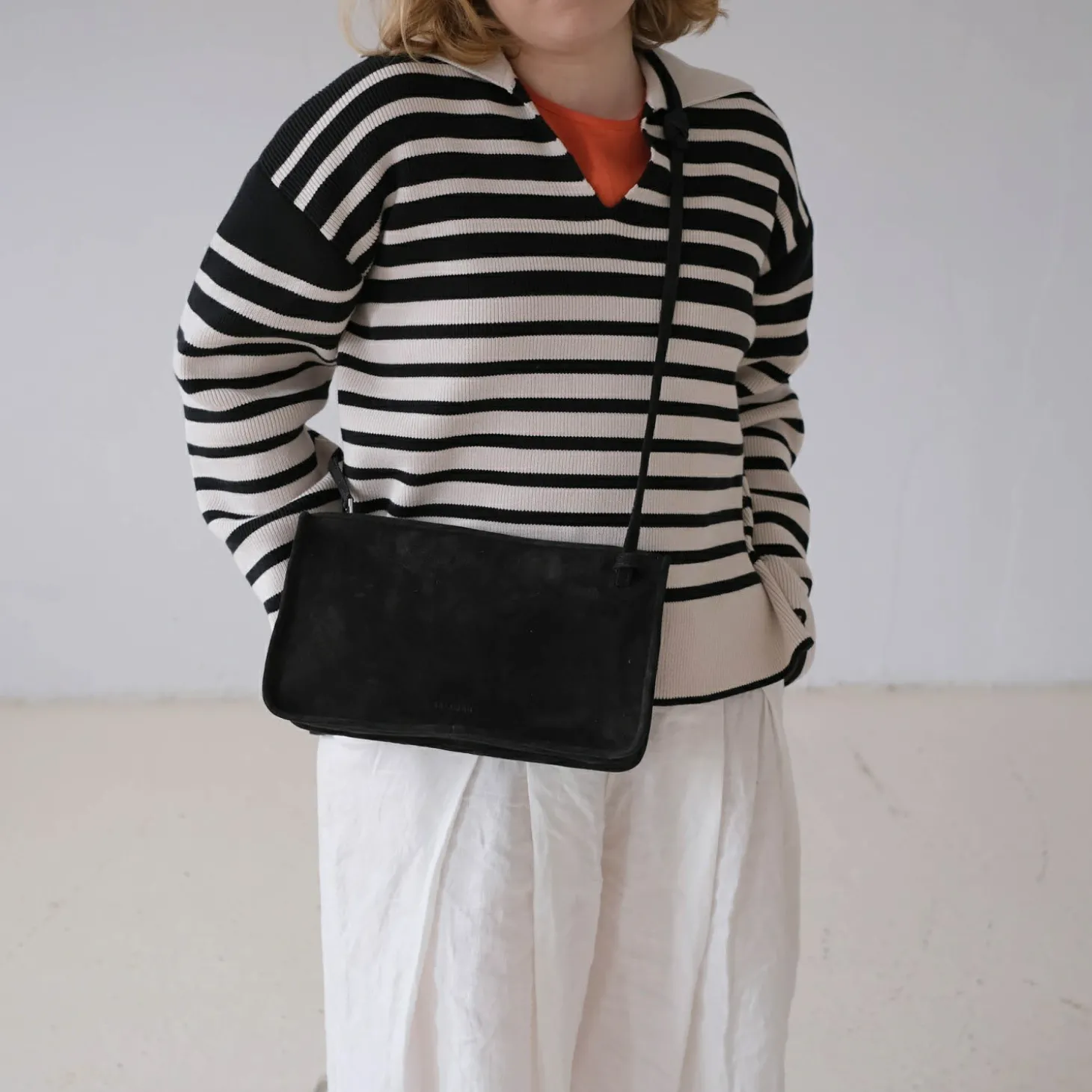 Suzanne Torebka M, Czarny Welur