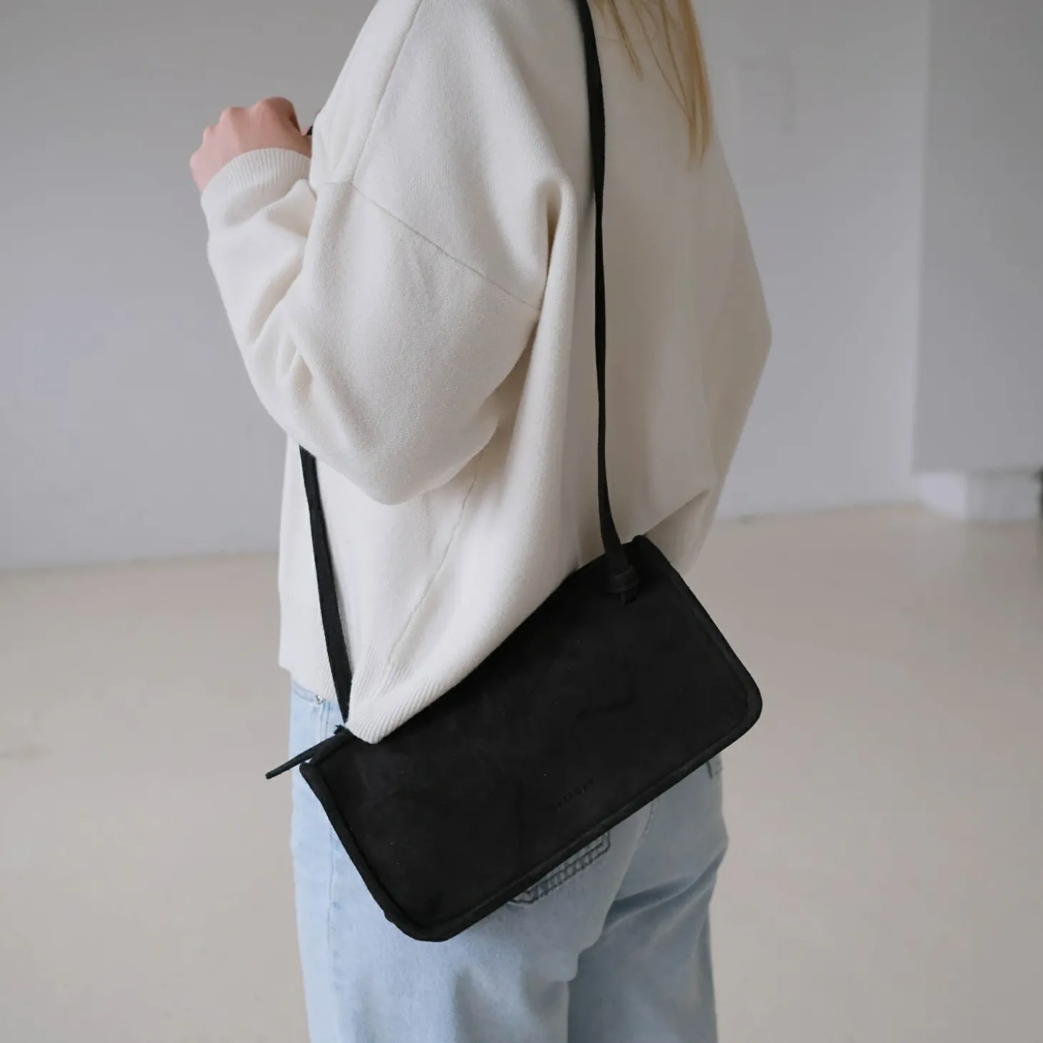 Suzanne Torebka S, Czarny Welur