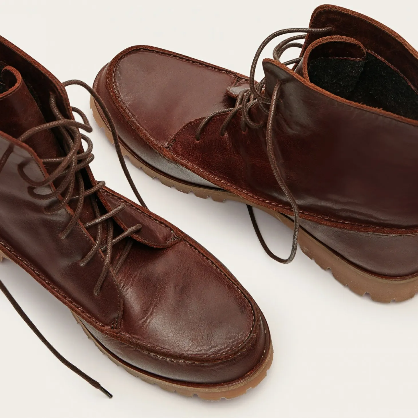 Tefer Botki, Braz Rustykalny